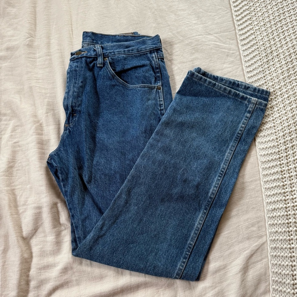 Vintage Wrangler Relaxed Straight Leg Fit